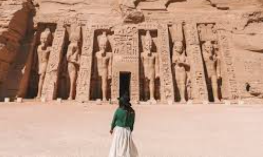 Keindahan Kuil Abu Simbel di Selatan Mesir